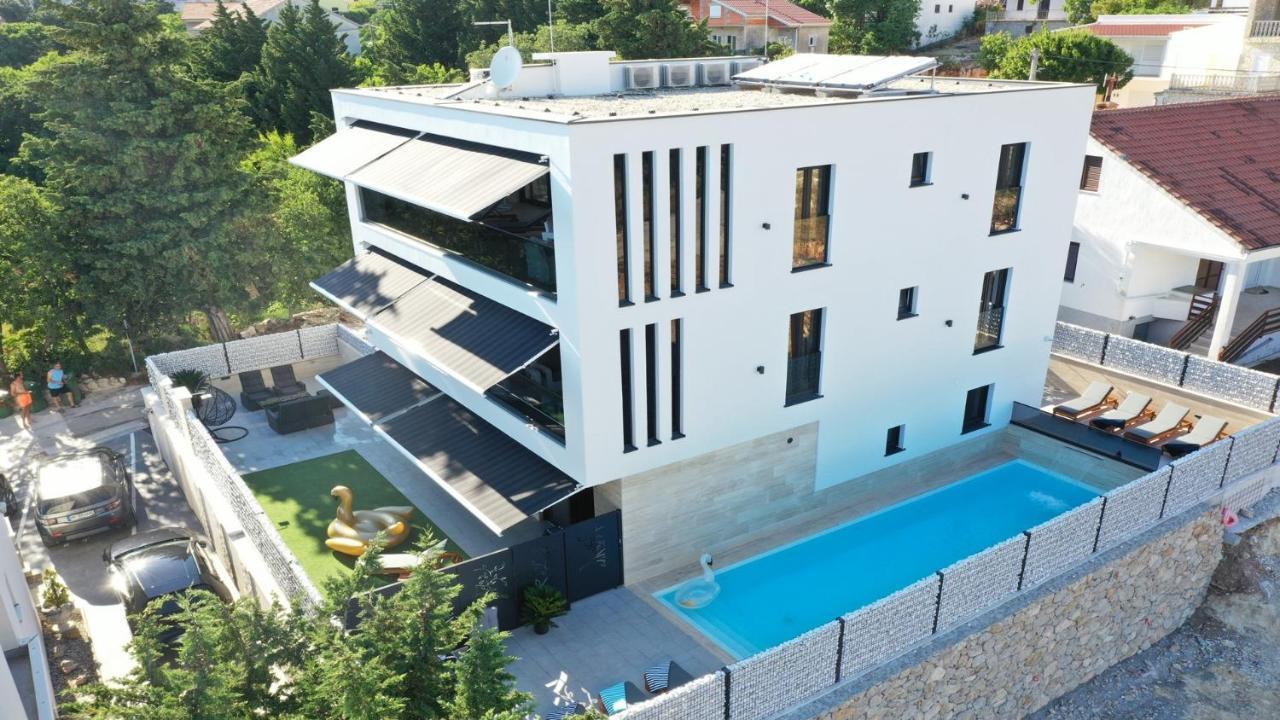 Adastra Apartments Maslenica Luaran gambar