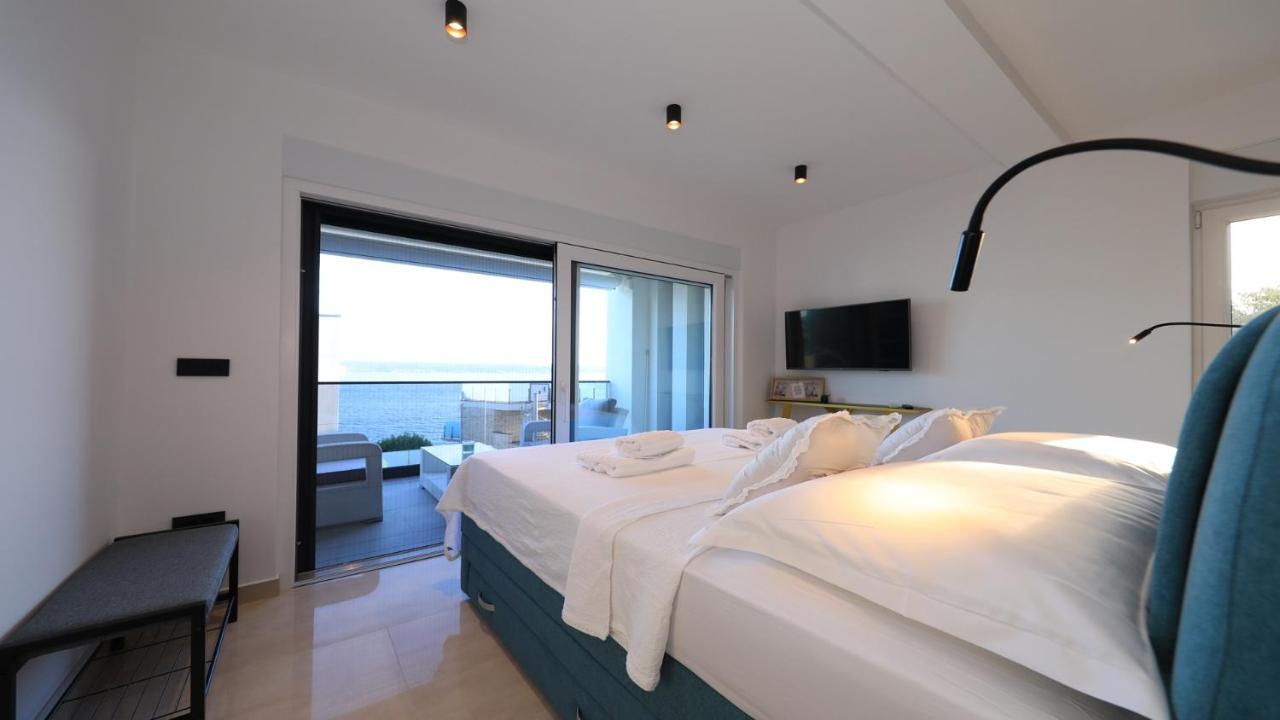 Adastra Apartments Maslenica Luaran gambar