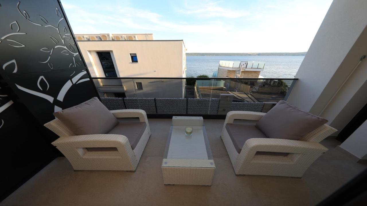 Adastra Apartments Maslenica Luaran gambar
