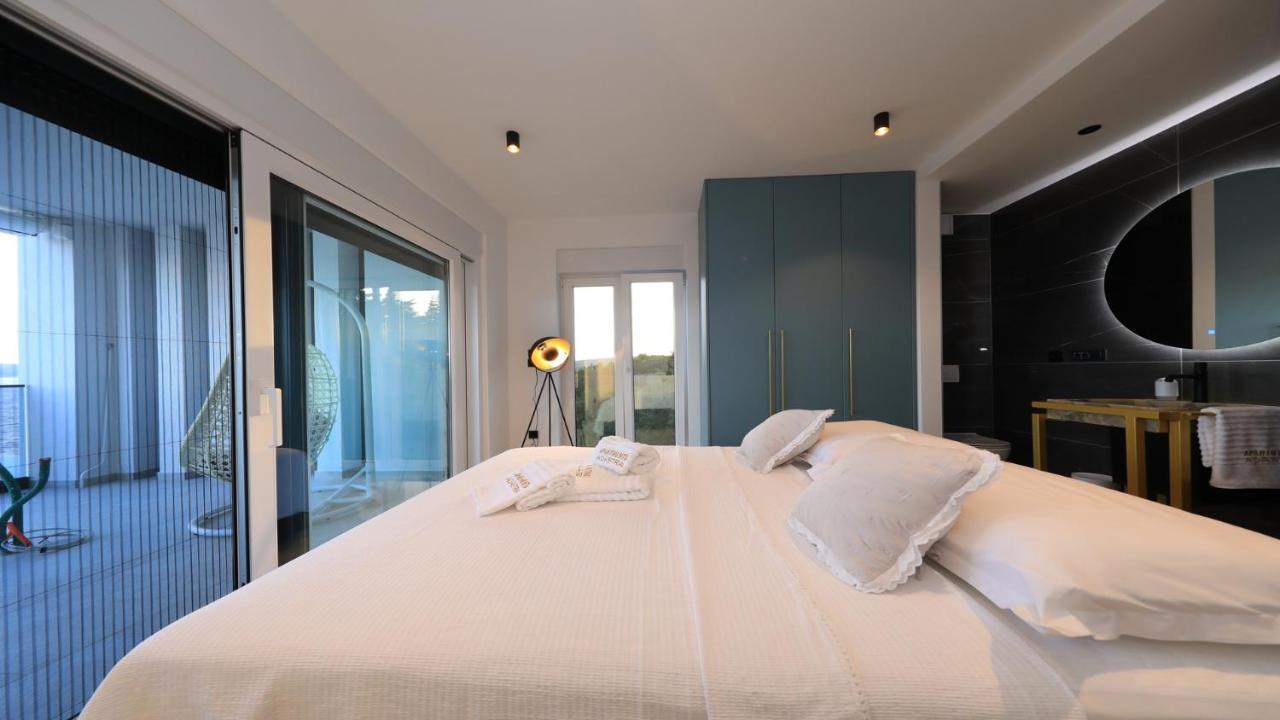 Adastra Apartments Maslenica Luaran gambar