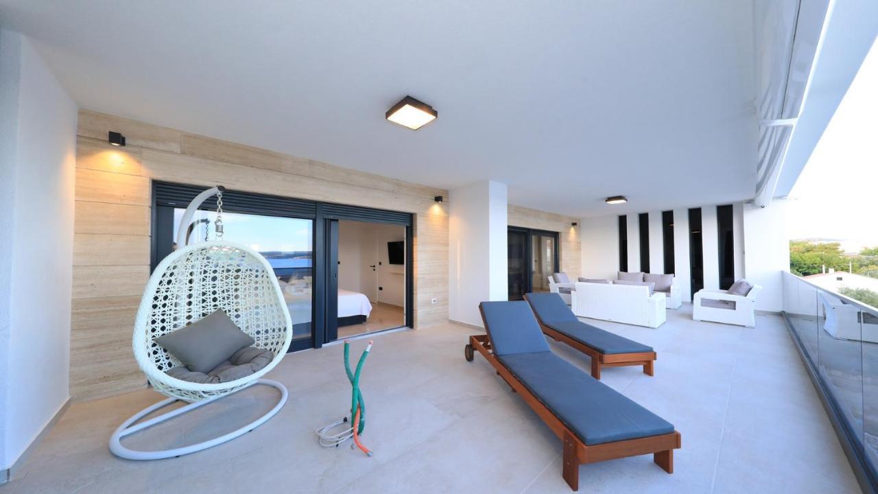 Adastra Apartments Maslenica Luaran gambar