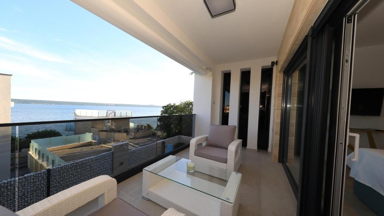 Adastra Apartments Maslenica Luaran gambar