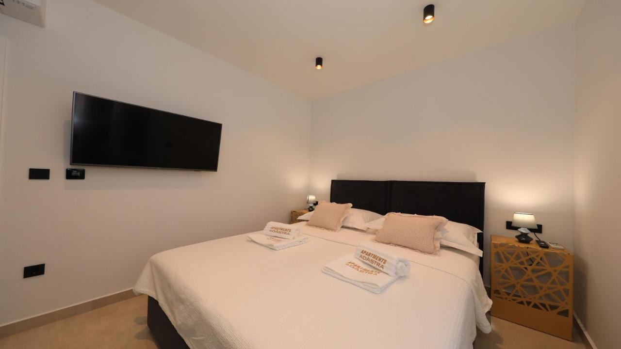 Adastra Apartments Maslenica Luaran gambar
