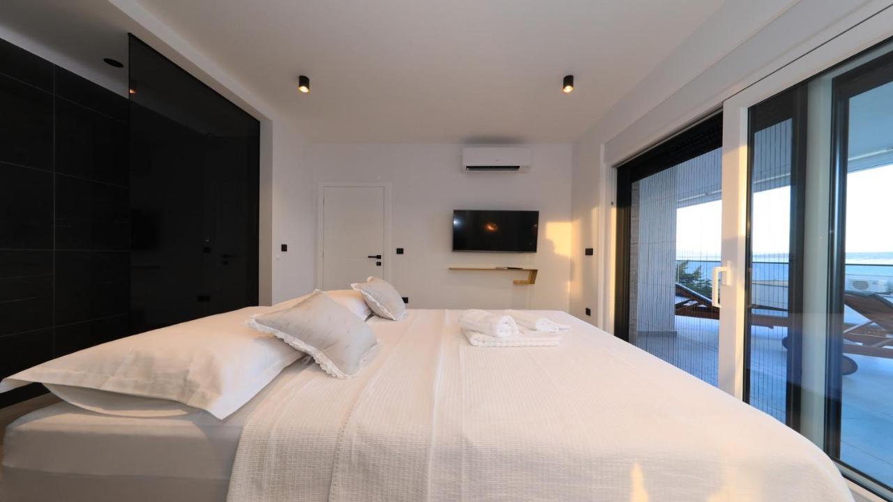 Adastra Apartments Maslenica Luaran gambar